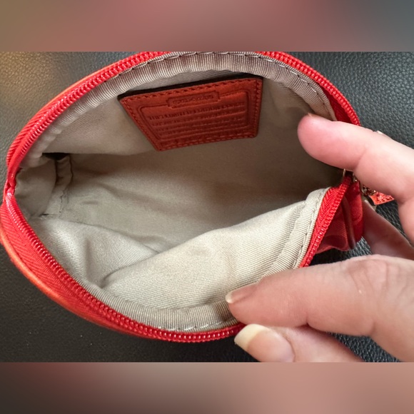 COACH Limited Edition Estee Lauder Holiday RED/ORANGE Cosmetic Makeup Bag - Picture 7 of 8